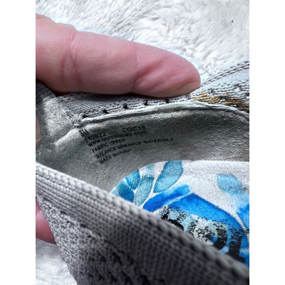 Born Womens Gray Slip-On Knit Sneakers size 8 M - Picture 9 of 10